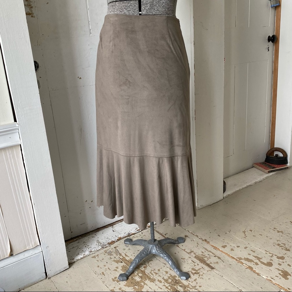 J.Jill UltraSuede Modest Gored MIDI Skirt